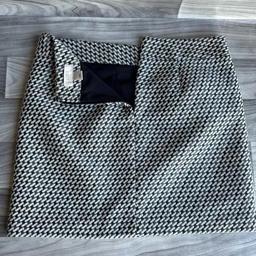 LOFT Black and gray Textured Skirt